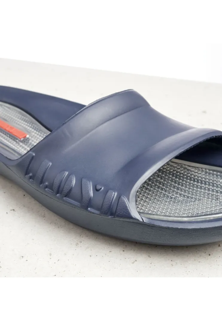 BADESCHUHE