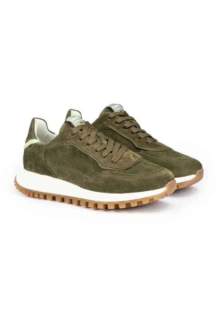 SNEAKER