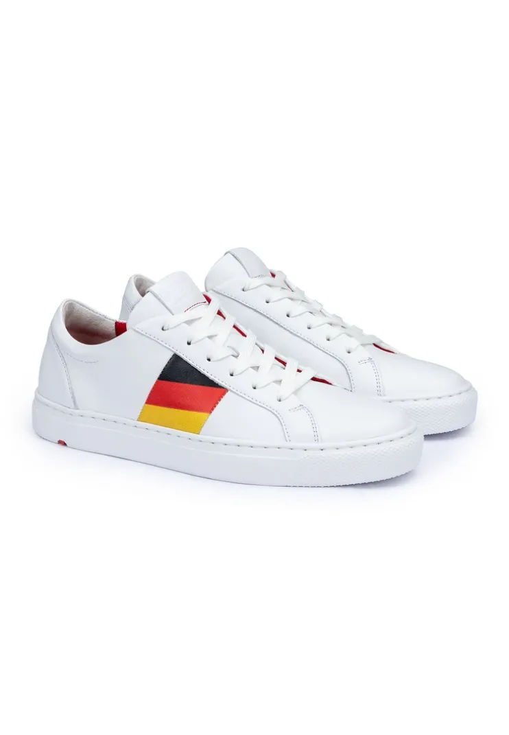 SNEAKER