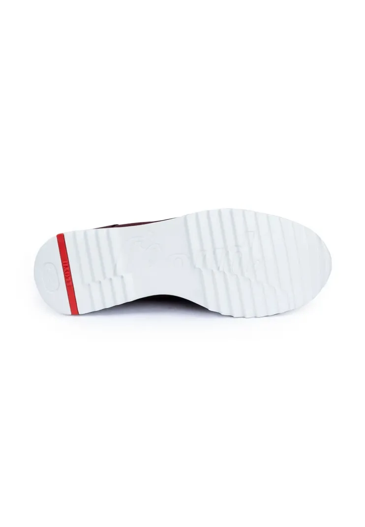 SNEAKER