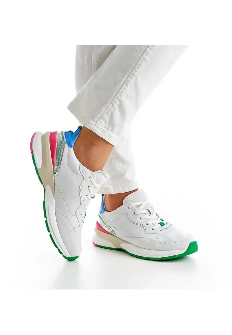 SNEAKER