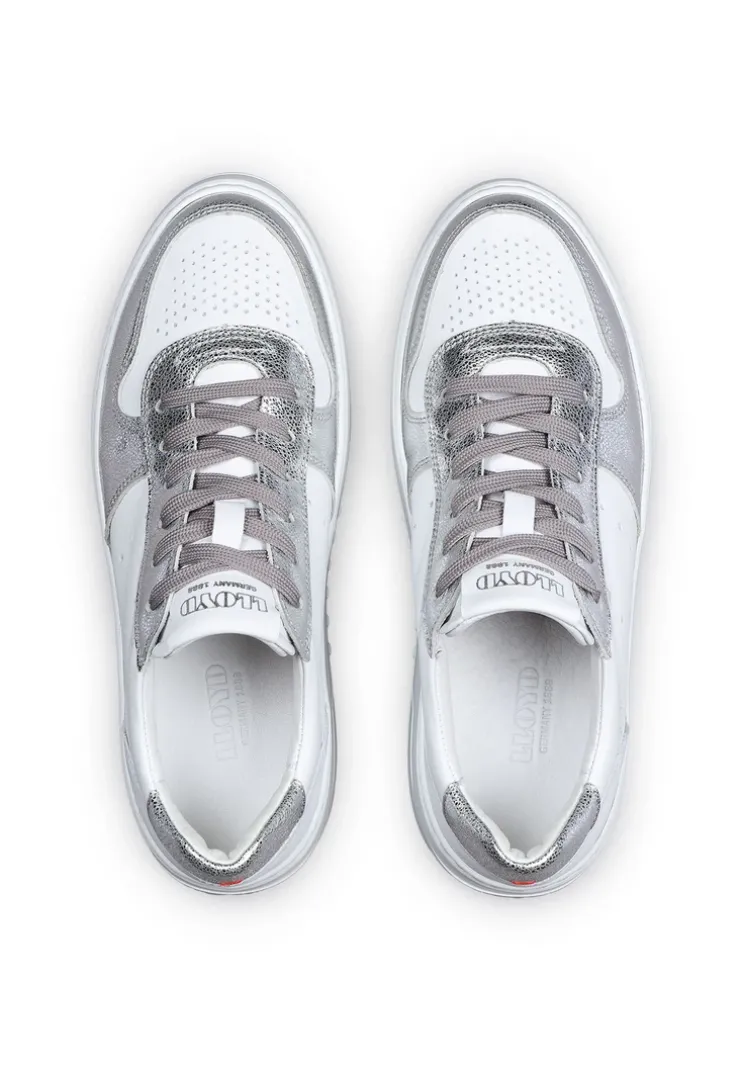SNEAKER