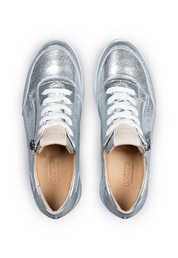 SNEAKER