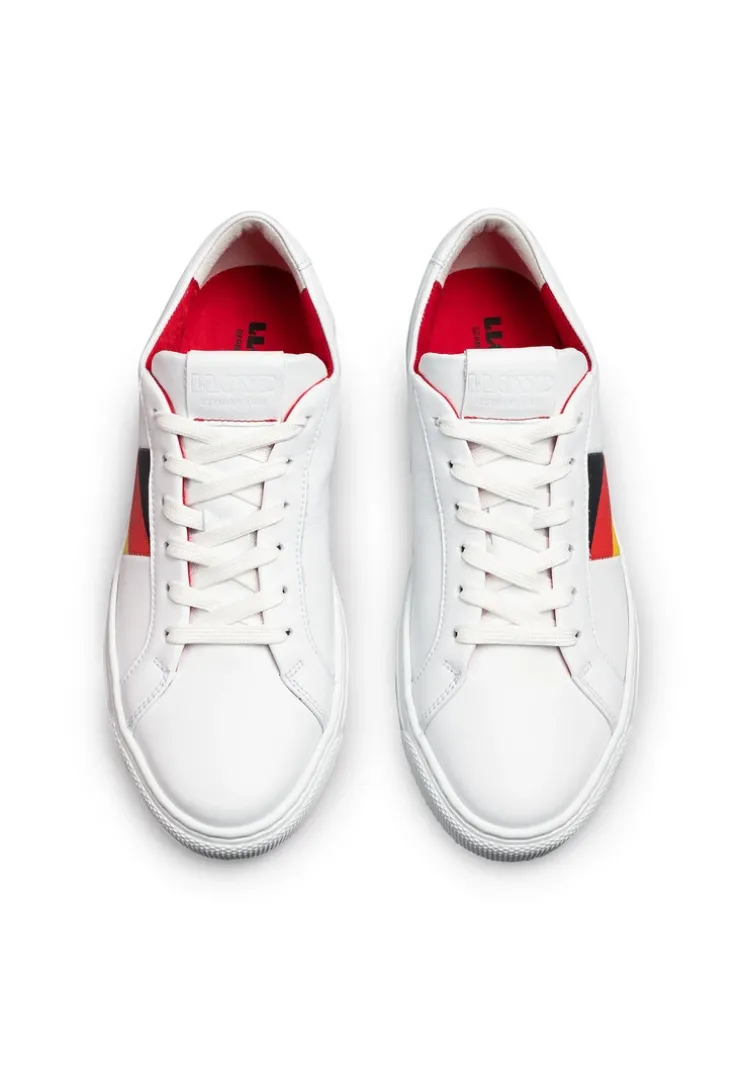 SNEAKER