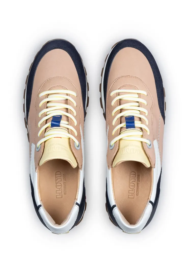 SNEAKER
