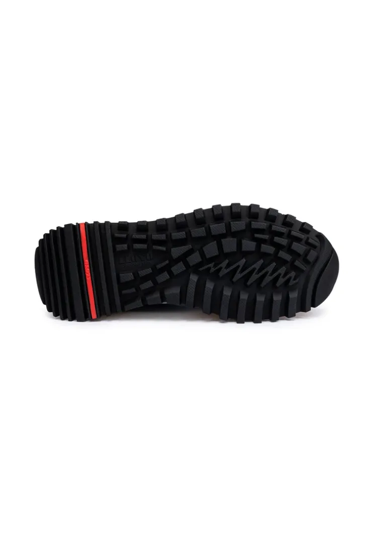 SNEAKER