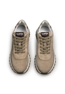 SNEAKER