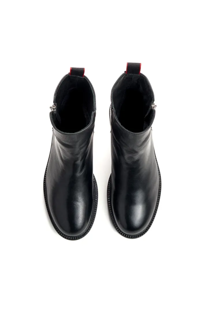 STIEFELETTE