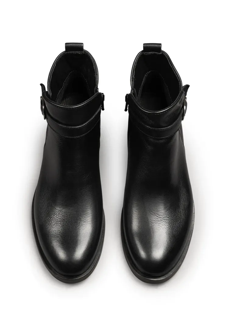 STIEFELETTE