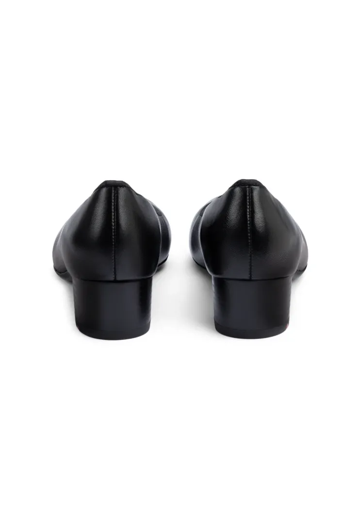 \u200EPUMPS